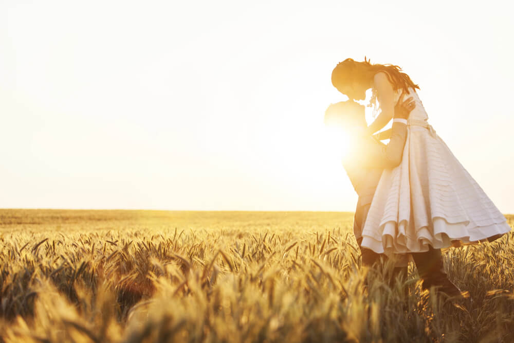 What is a deconstructed wedding?